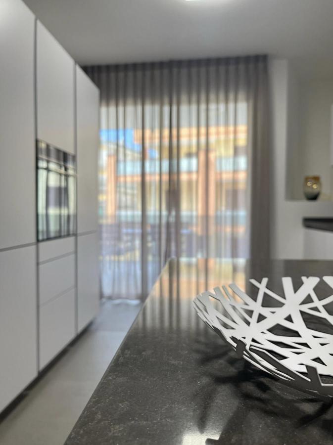 Modern And Spacious Appartement With Beach View. Gallipoli Exterior foto